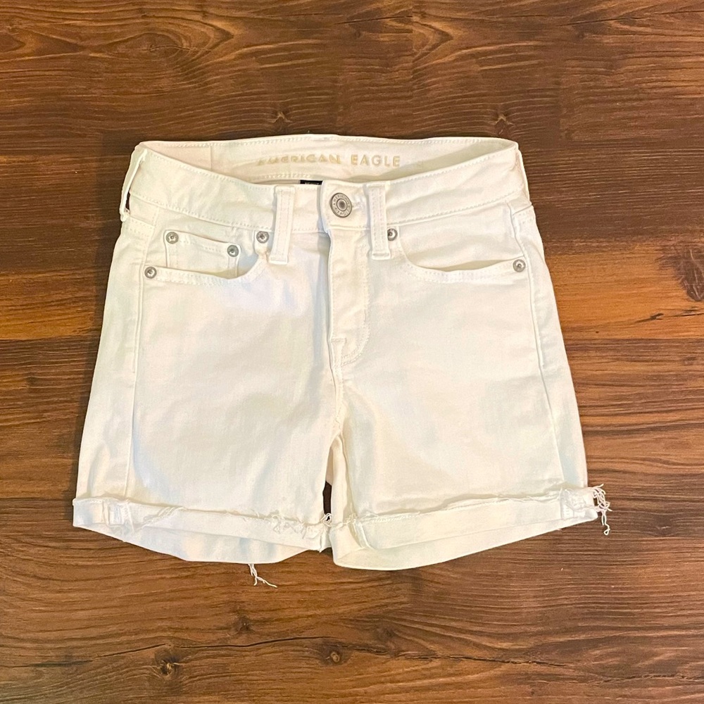 Women’s AE shorts Sz 00